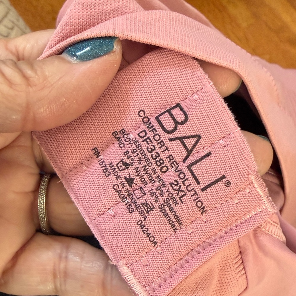 Bali Womens Wireless, Comfort Revolution Bra Style DF3380 - Picture 9 of 11